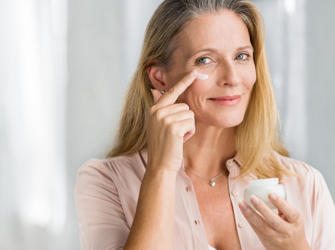 Produse cosmetice pentru piele sensibila: de ce sa folosesti o crema cu galbenele